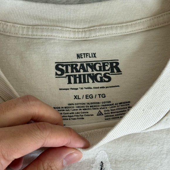 Stranger Things Demogorgon AOP Graphics T-Shirt - Cream - Picture 6 of 6